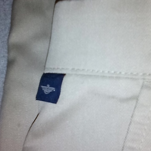 NEVER WORN Like New, Dockers 36x29 Mens Khaki Pants Relaxed Fit Stain Defender - Picture 6 of 11
